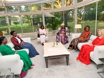 Phase de l’échange entre Zita Oligui Nguema et Dominique Ouattara.