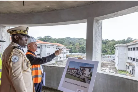 visite d'inspection, le président de la Transition, Brice Clotaire Oligui Nguema qui à salué le bon deroulement des travaux 