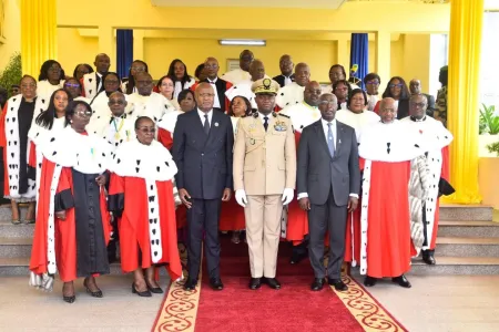 Photo de famille du dernier Conseil supérieur de la magistrature © DR