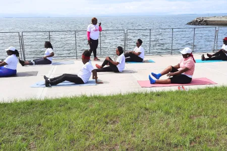 Séance de footing par les femmes de Sonapresse-Multipress Gabon à l'occasion d'octobre rose 2023