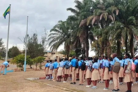 Des élèves du Lycée technique national Omar Bongo (LTNOB). © DR