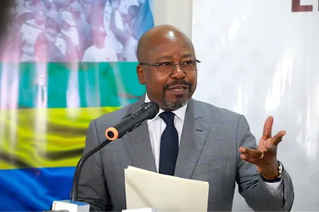 Alain-Claude Bilie- By-Nze, président de la plateforme "Ensemble pour le Gabon". © DR