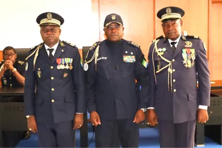 Promotion au sein de la Police nationale gabonaise. © DR