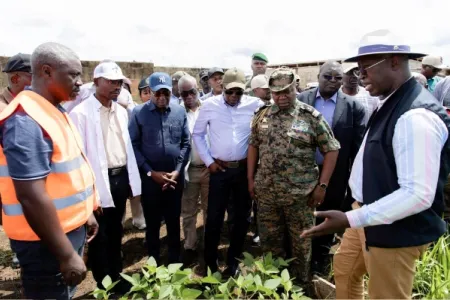 Le 22 novembre 2024, le Premier ministre, chef du gouvernement de la transition,Raymond Ndong Sima , s'est rendu sur le site du ranch de Ndéndé, situé dans la province de la Ngounié. © DR