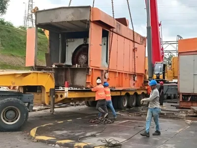Turbines à la centrale d’Akournam