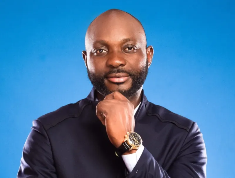 Aggée Mayaké, député de la 14e législature, élu du 1er arrondissement de la commune de Tchibanga