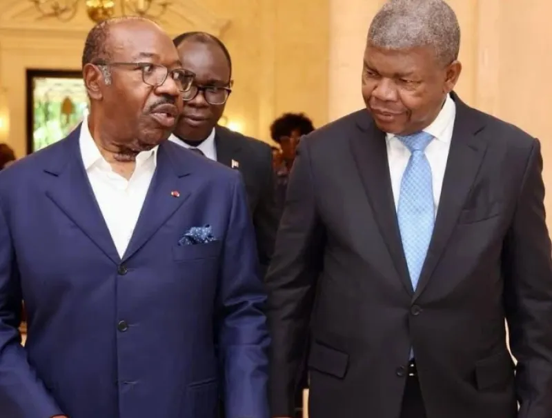 le Le président angolais Joao Lourenço et l’ancien chef de l’Etat Ali Bongo Ondimba. © DR