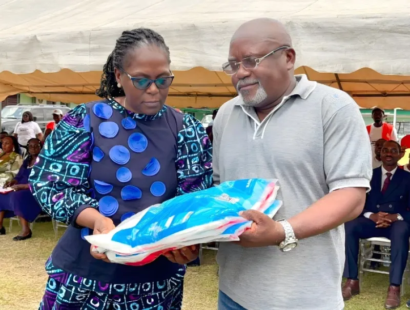 Armande Longo-Moulengui, ministre des Affaires sociales