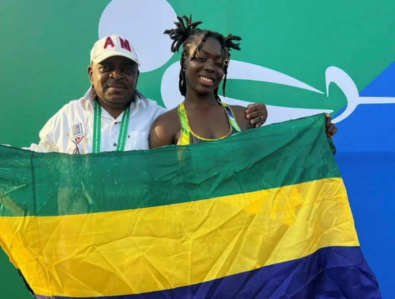 Kenza Falana, pour sa première sélection, a décroché la médaille d’argent au Nigeria.  © DR