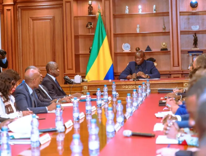 Brice Clotaire Oligui Nguema, président du Gabon, les membres du gouvernement et les directeurs généraux des administrations publiques