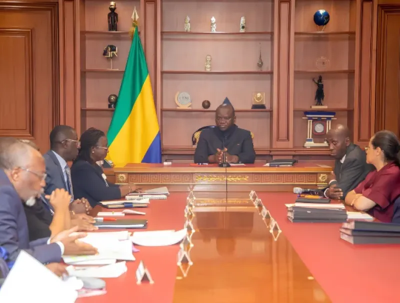 Brice Clotaire Oligui Nguema, président du Gabon, lors de la rencontre avec les acteurs du corps judiciaire.