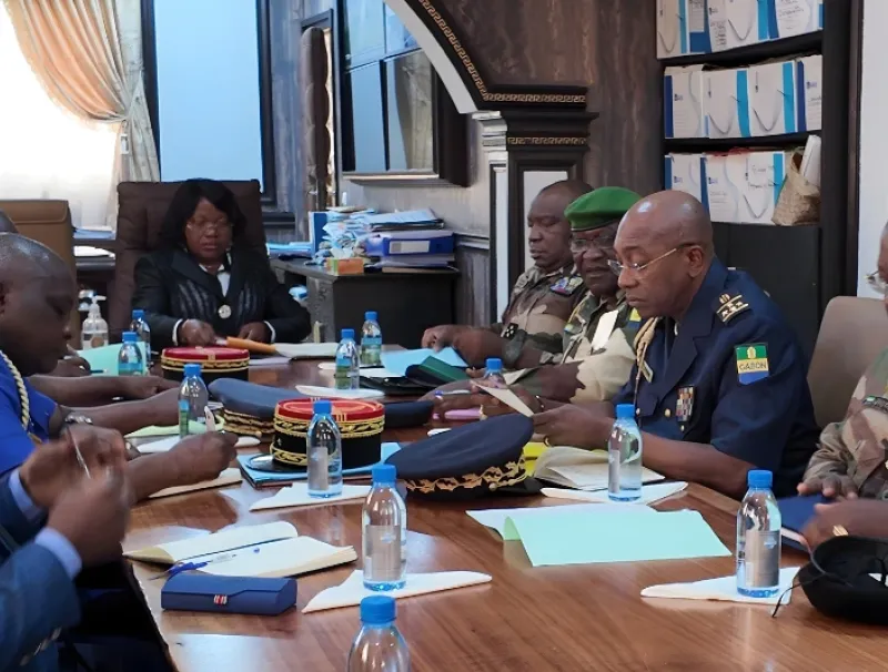 Brigitte Onkanowa, ministre de la défense