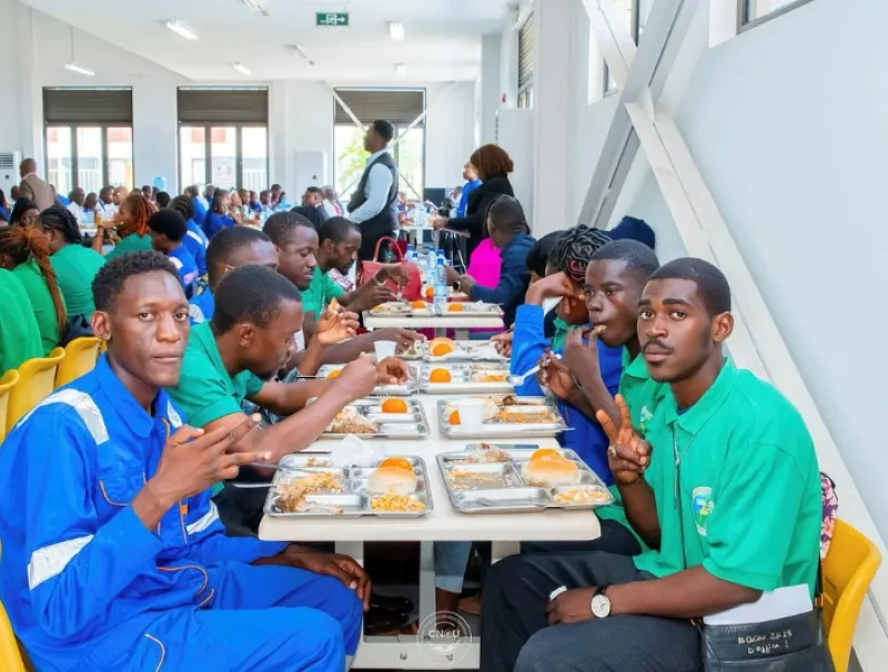 Le “resto U” de Nkok