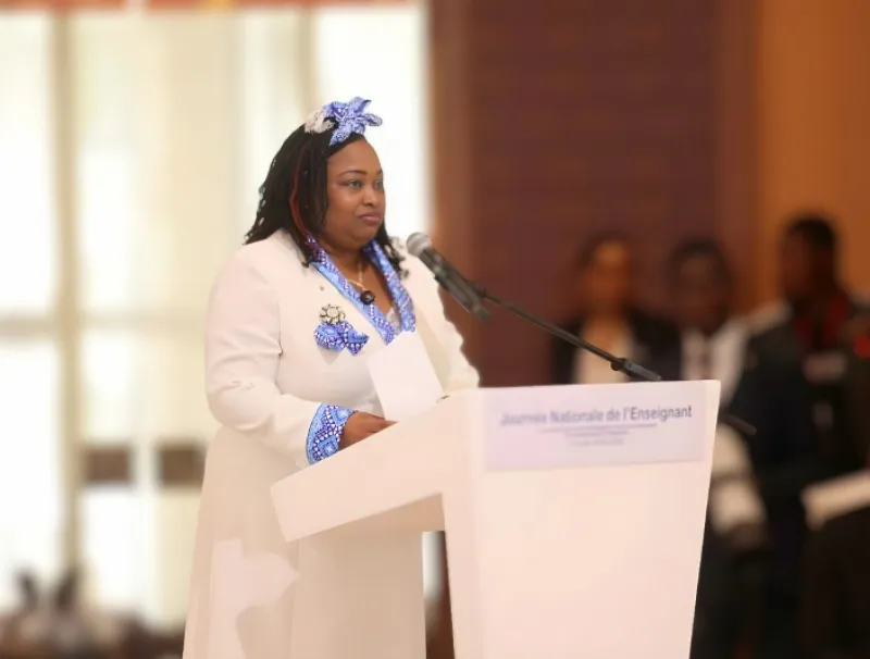 Camelia Ntoutoume-Leclerq, ministre de l'éducation nationale