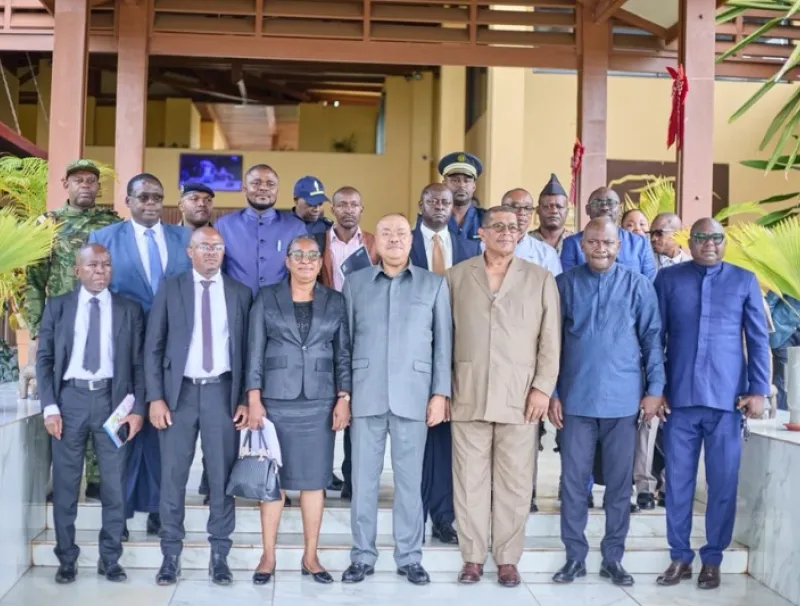 Fonds RSE : l’Etat, la Comilog et les communautés locales revoient le cadre de pilotage