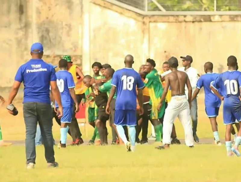 C’est lors de ce match que les arbitres ont été agressés. D’où les sanctions de la Linafp. ©  SAWADOGO Boukary