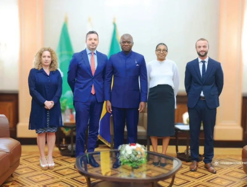 Une phase de l’audience que le chef de l’État, Brice Clotaire Oligui Nguema, a accordée à l’ambassadeur d’Italie au Gabon, Stefano Moscatelli.