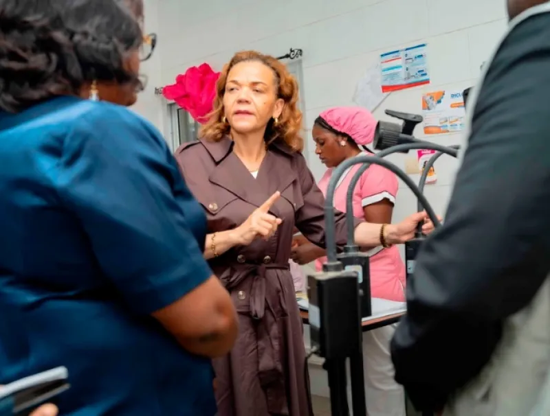 Pr Nkana Ayo-Bivigou, ministre de la santé