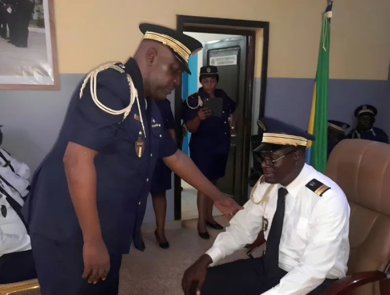 Installation des promus de la Police à Franceville