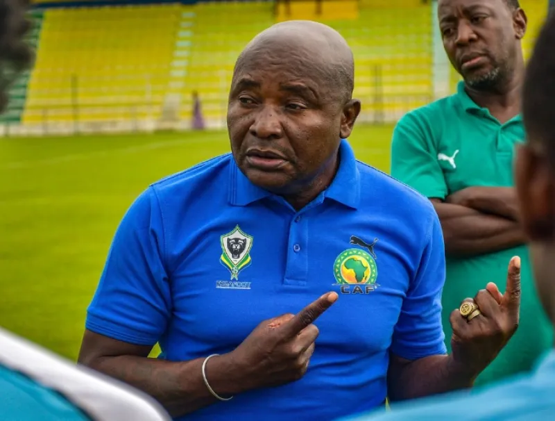 Jean-Joseph Ngoma, sélectionneur du Gabon des U17