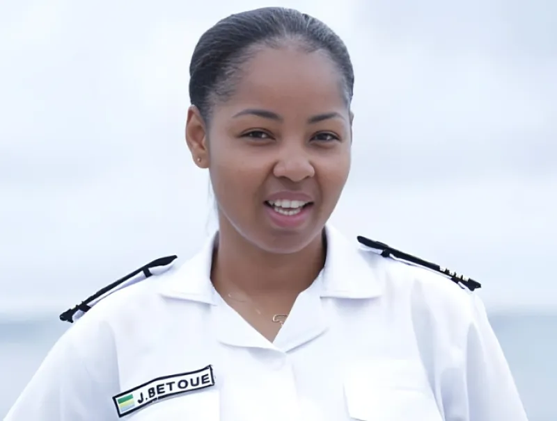 Juliana Betoué, commandant d’un navire à passagers à tout juste 26 ans