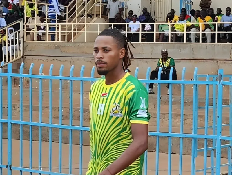 Junior Queddi Nota, footballeur international gabonais