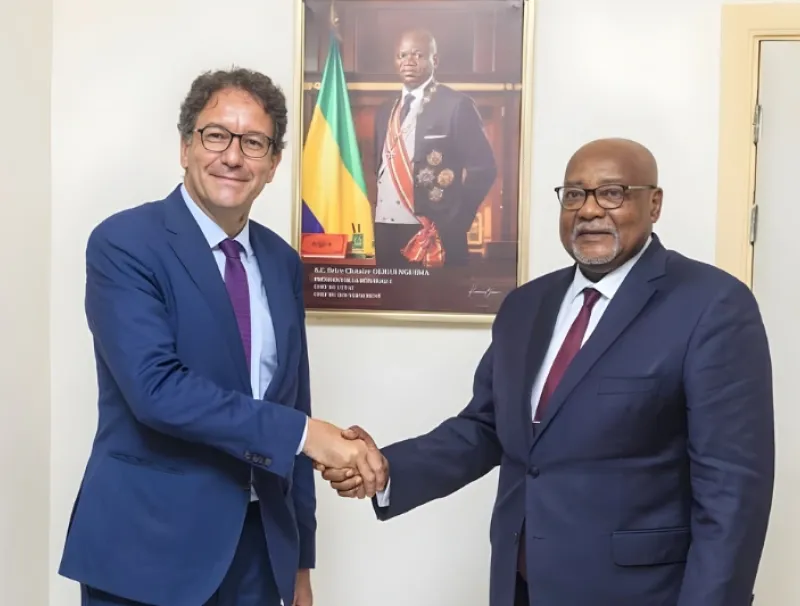 Les personnalités au terme du tête à tête.