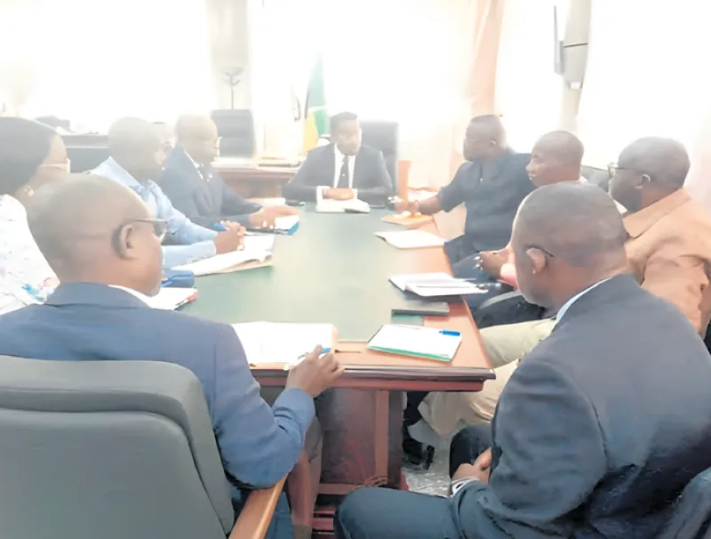 Réunion à l’Hôtel de Ville de Franceville