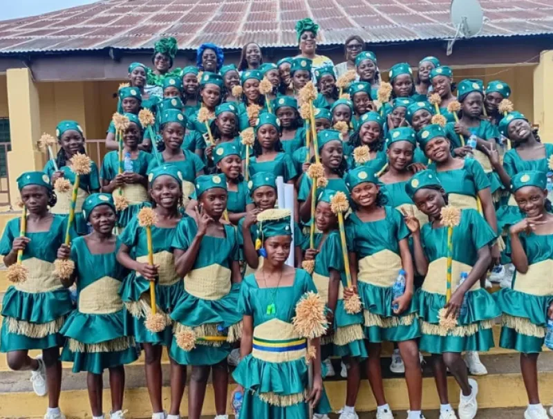 Les majorettes de Mékambo