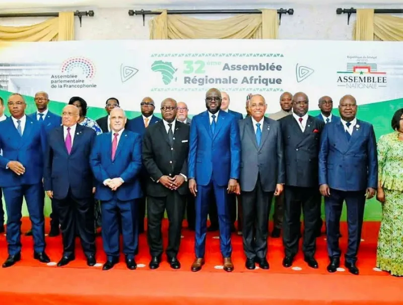 Michel Régis Onanga Ndiaye, président de l'Assemblée nationale et ses pairs africains au termes de leurs échanges.