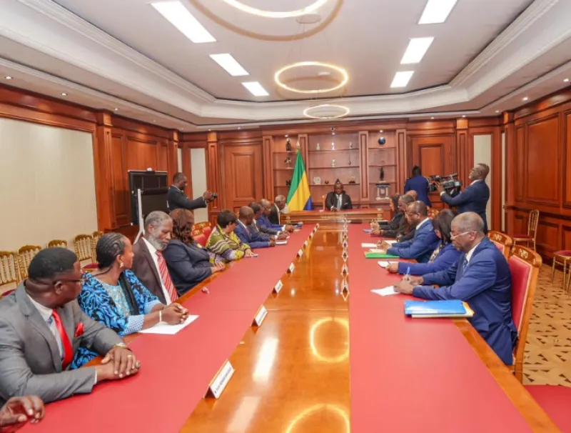 Brice Clotaire Oligui Nguema, président du Gabon a accordé jeudi dernier une audience à une délégation d’opérateurs miniers conduite par le ministre des Mines et des Ressources géologiques, Sosthène Nguema Nguema.