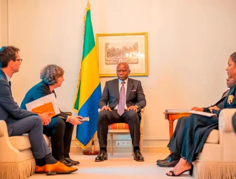 Brice Clotaire Oligui Nguema, président du Gabon et les dirigeants d'Air France