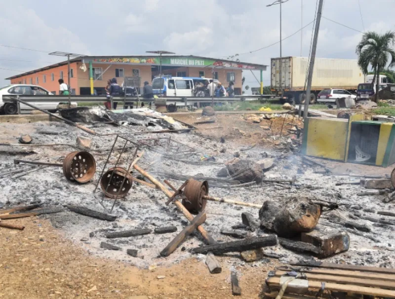Ce qui reste du lieu qui était occupé anarchiquement par des commerçantes au PK11
