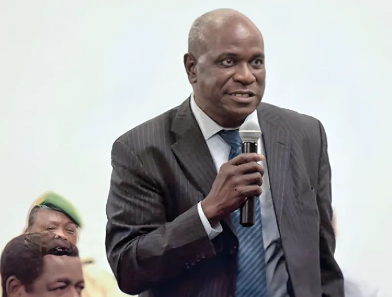 Martial Paraiso, Ancien président de la Fédération gabonaise de cyclisme (Fégacy) et de la Fédération gabonaise d'athlétisme (FGA) 