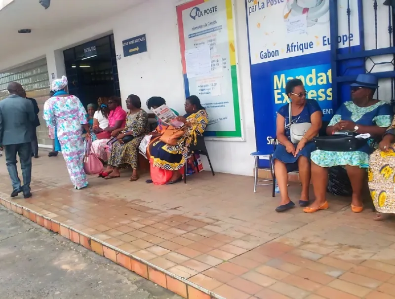 La Poste SA : les postiers entre espoir et incertitudes