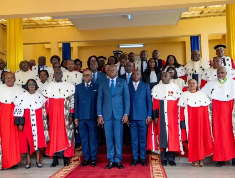 Photo de famille à l’issue de la rentrée judiciaire 2026-2027 au Palais de justice de Libreville.