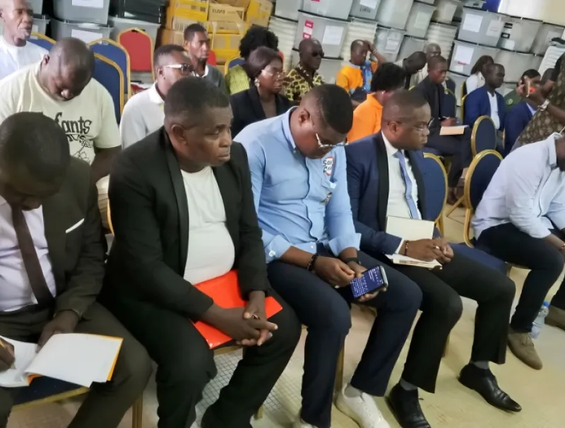 Responsables des entreprises adjudicataires de l'Ogooué-Lolo