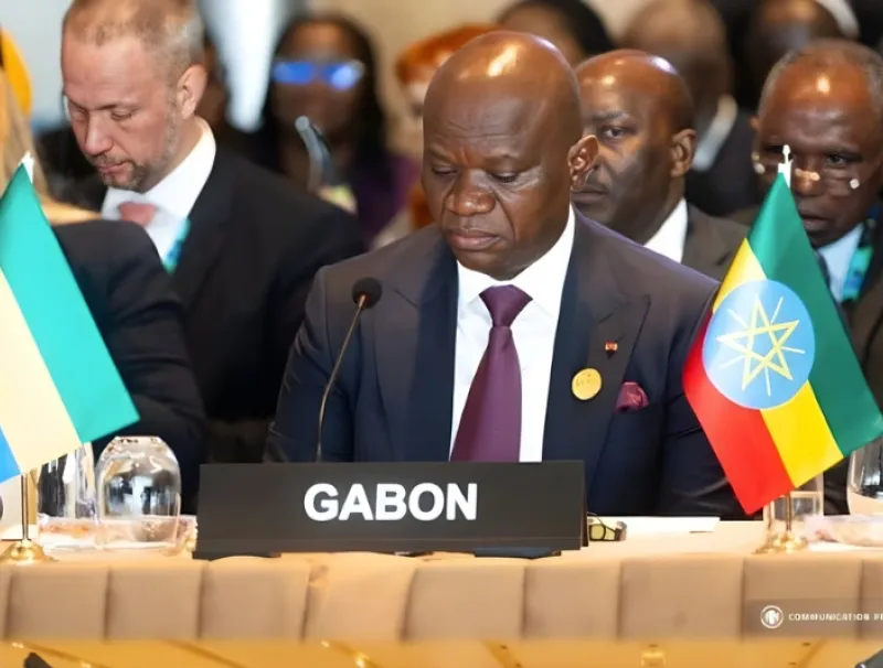 Le président de la République, Brice Clotaire Oligui Nguema, lors des travaux.