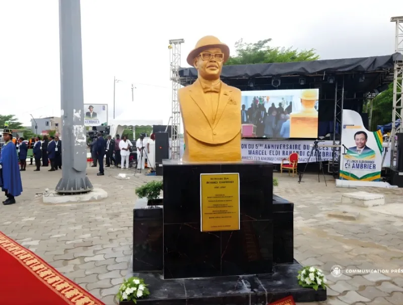 Oligui Nguema honore la mémoire du Dr Marcel-Éloi Rahandi Chambrier
