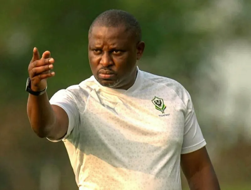 Thierry Mouyouma, le sélectionneur de l'As Mangasport