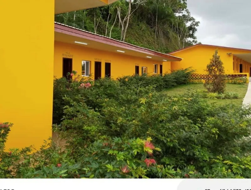 Une vue partielle de l’école Jean-Rémy-Relongoueth de Lambaréné. © DR