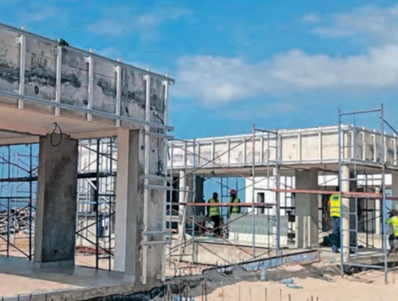 Une vue du chantier du monument Georges-Damas-Aleka.