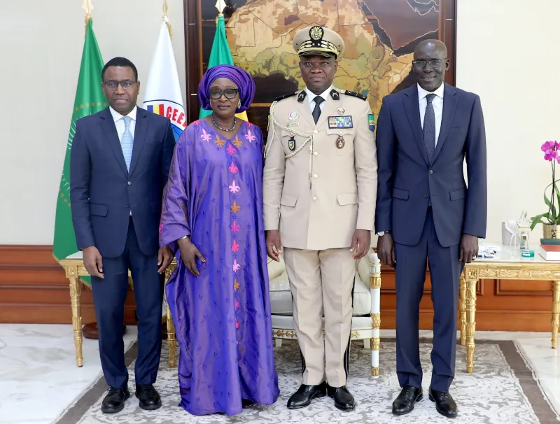 Audience du ministre sénégalais de l'intégration régionale au palais Léon Mba.