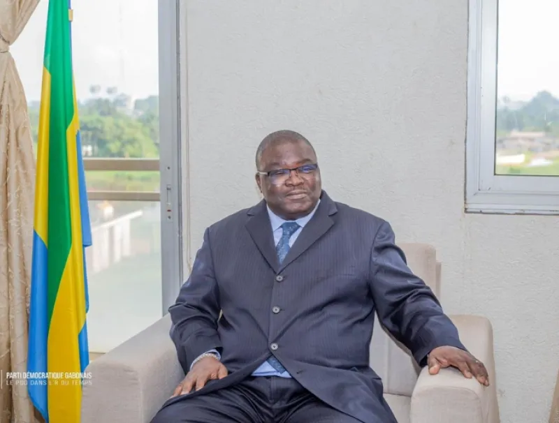 Le gouverneur Francis Oyinamono. © DR