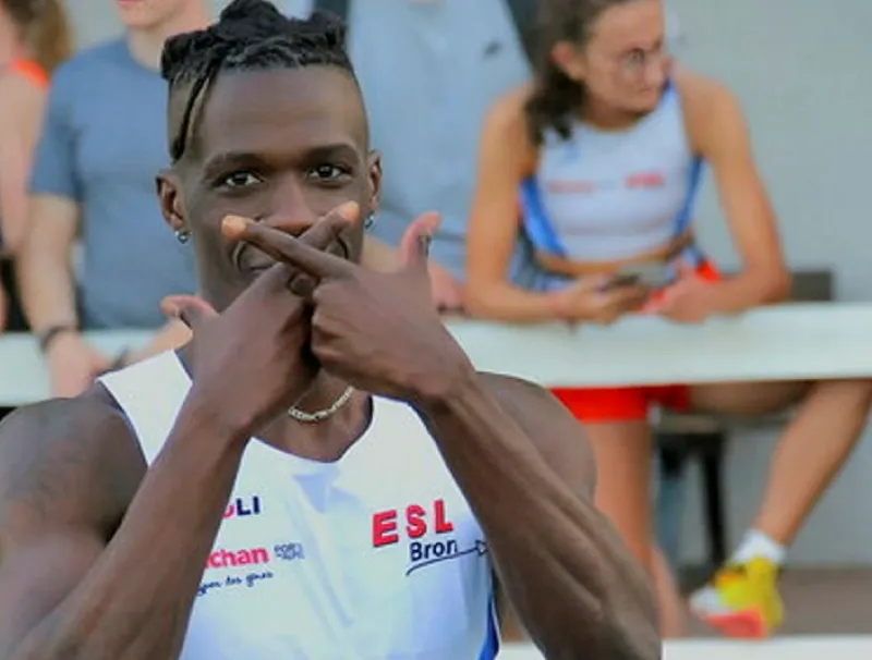 Athlétisme : Guy Maganga-Gorra bat son propre record national sur 200 m. © DR