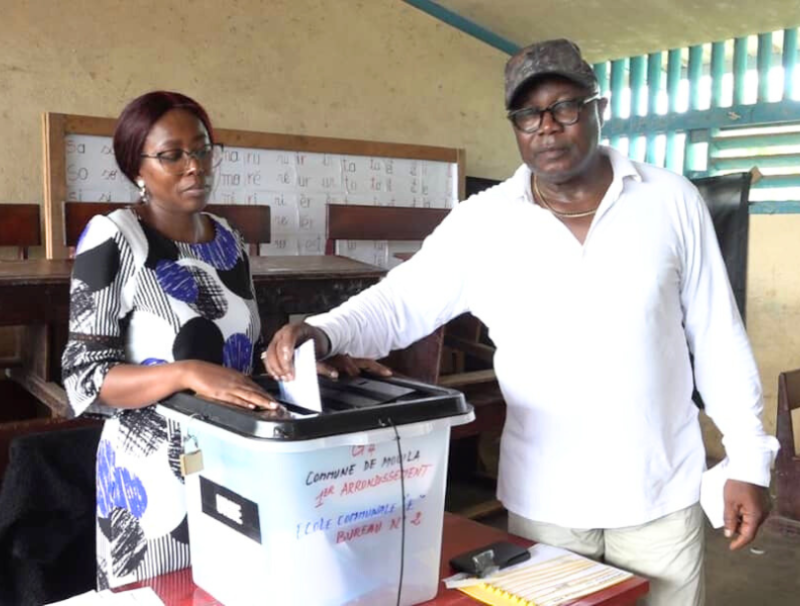 Pierre-Claver Maganga Moussavou le jour du vote pour le référendum le 17 novembre 2024 © L'Union