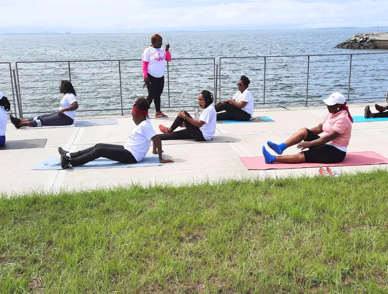 Séance de footing par les femmes de Sonapresse-Multipress Gabon à l'occasion d'octobre rose 2023