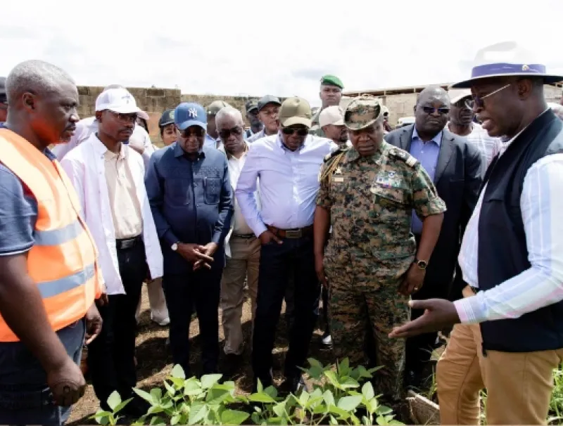 Le 22 novembre 2024, le Premier ministre, chef du gouvernement de la transition,Raymond Ndong Sima , s'est rendu sur le site du ranch de Ndéndé, situé dans la province de la Ngounié. © DR