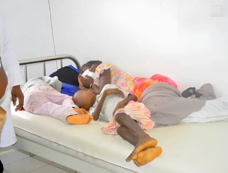 Une vue des enfants souffrants au centre hospitalier régional d'Oyem.