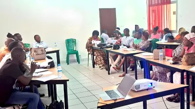 Les agents de santé communautaire en formation sur la PTME